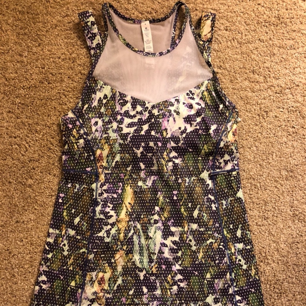 Lululemon Running in the City Tank Sz. 4